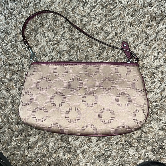 Coach wristlet - Picture 2 of 6